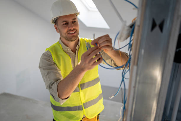 Best Electrical Outlet Repair  in Geneva, FL